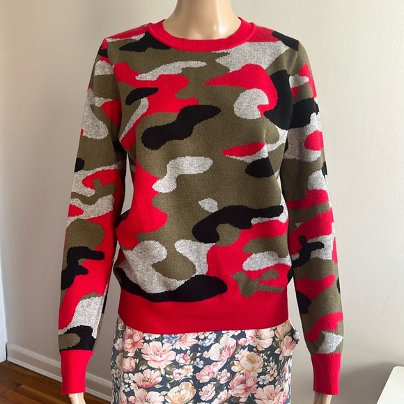 SEN Red Camo Crewneck Sweater Women's Size 2 / Medium - Picture 1 of 10